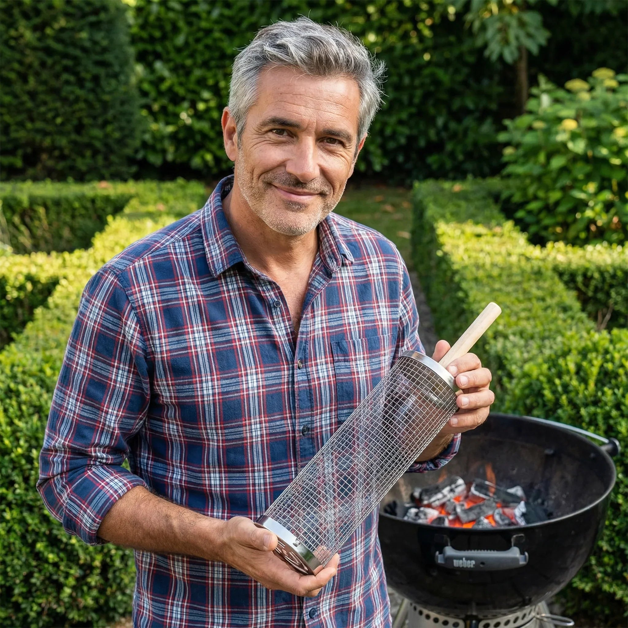 Canasta GrillMaster con verduras, carne y mariscos listos para cocinar